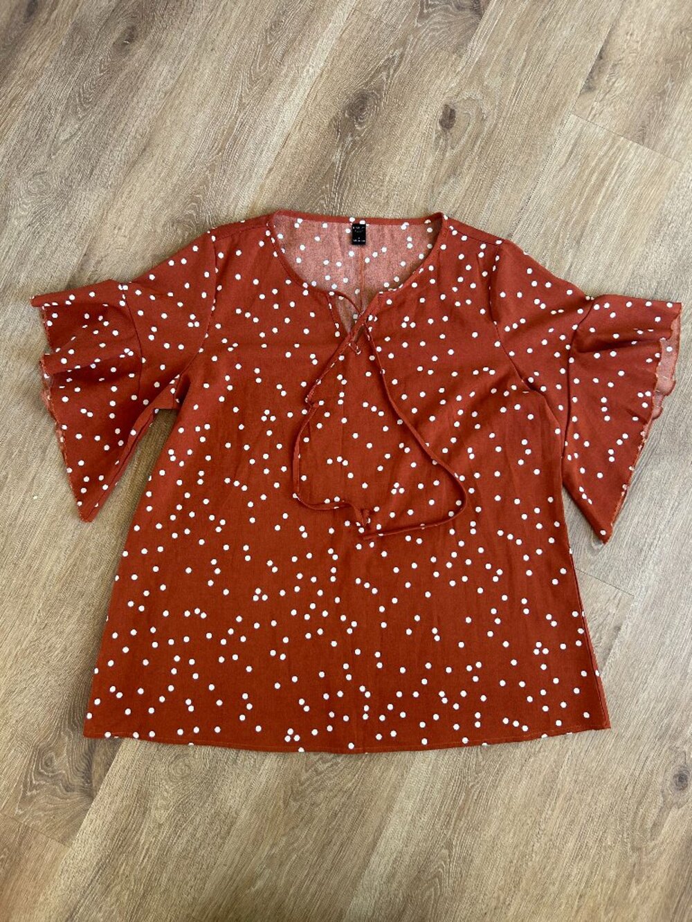 Emery Rose Women's Large Flowy Lightweight Polka Dot Blouse